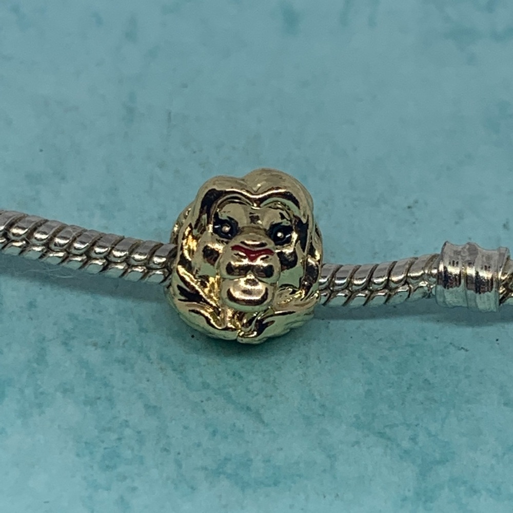 Gold Lion King Mufasa head european charm bead